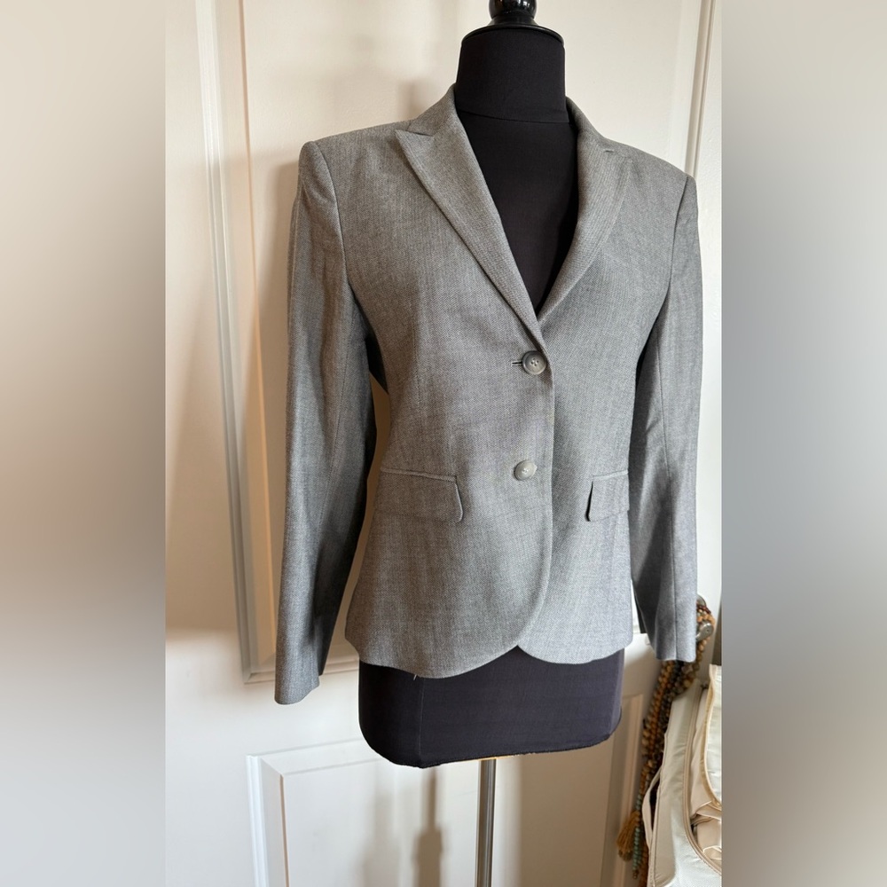 Theory Gray Wool-Blend Tailored Blazer – Made in USA – Size 8